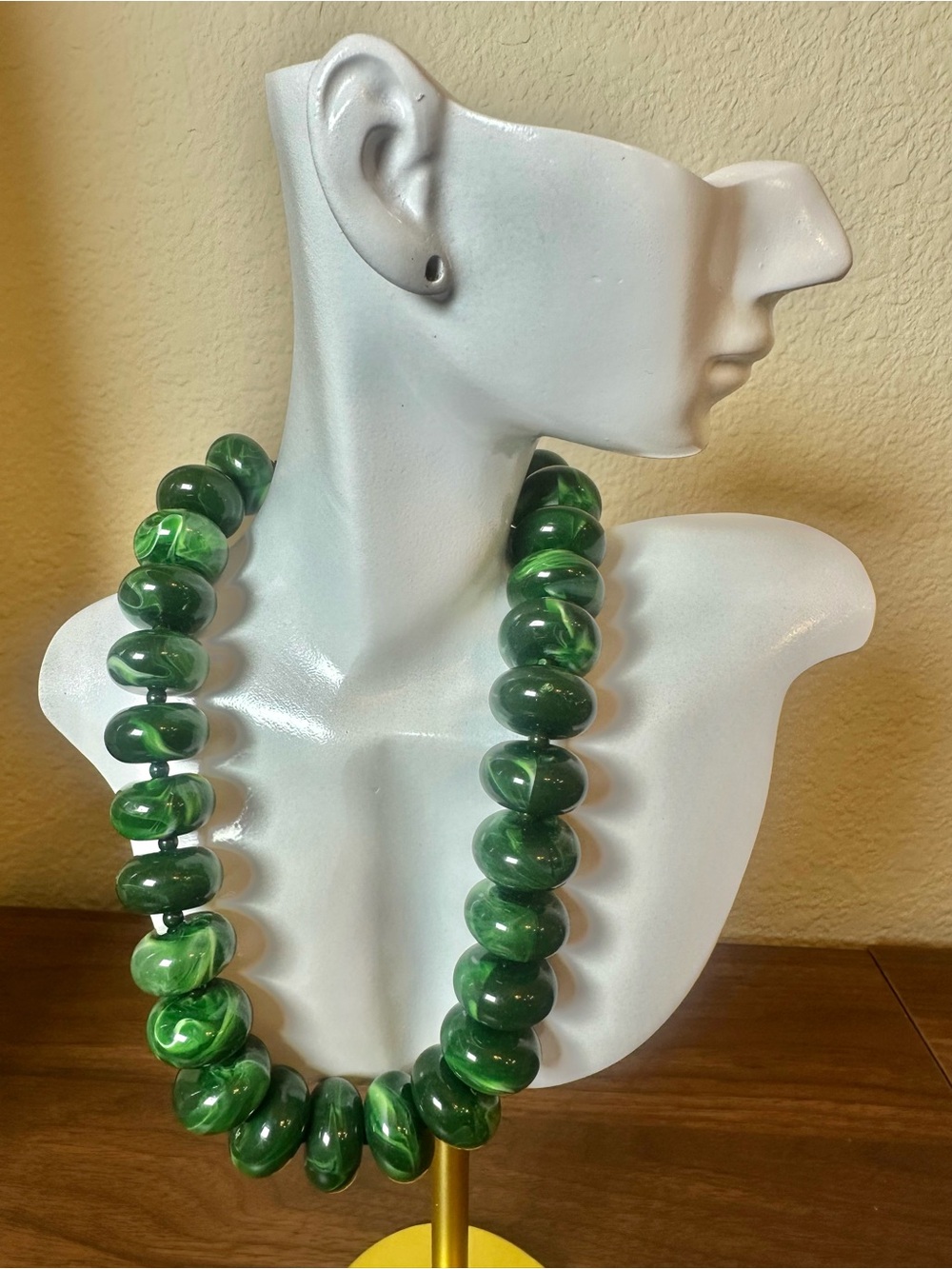18” Green Acrylic Bead Statement Necklace